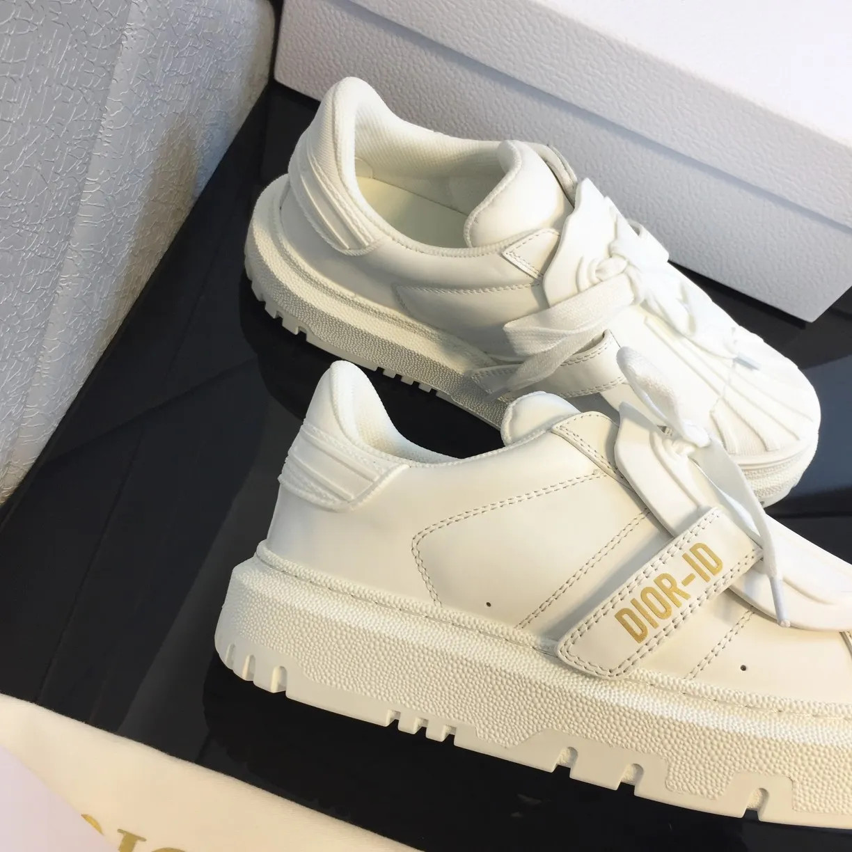 👟👟Ex-factory price 480👟👟 dior shell shoes, 2021 new colors, complete colors, quality depends on the details, welcome to see the board. The outsole is made of original T👟👟 ex-factory price U outsole, size: 35-41 (41 is custom-made, first order)